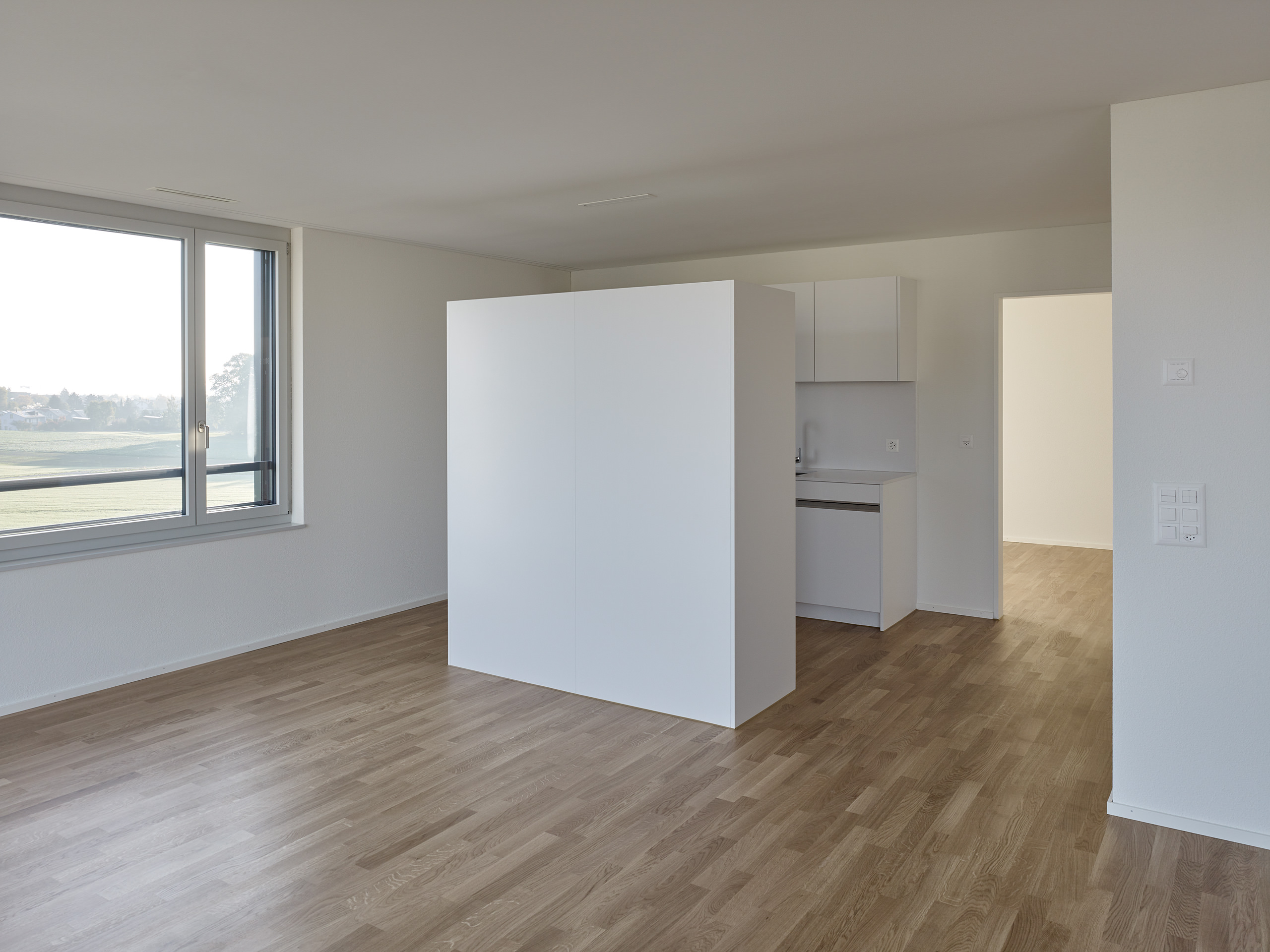 E18686 Alpa 080371 SCREEN